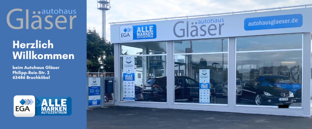 Bildcollage vom Eingang Autohaus Gläser mit Herzlich Willkommen Schriftzug und Logos Gläser und EGA Alle Marken